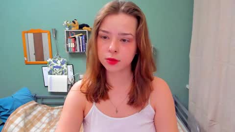 Snapshot of puoli chatting on 03.09.25 Polly online show from 03.09.25