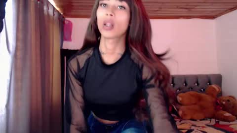 Cris online show from 10.17.25