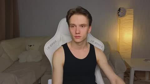 Snapshot of pupsenish chatting on 11.10.25 Jesse online show from 11.10.25