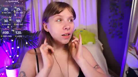 constant schedule Wednesday  Friday  Saturday  Sunday  The Rosemarie online show from 09.21.25