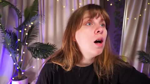 constant schedule Wednesday  Friday  Saturday  Sunday  The Rosemarie online show from 10.05.25