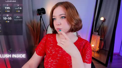 Snapshot of pure_flower_alison chatting on 12.31.24 Alison online show from 12.31.24