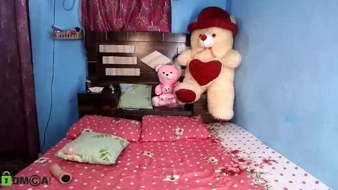 Pureannuals online show from 12.03.24