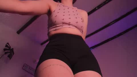 Vero online from Tuesday to Sunday online show from 12.18.25