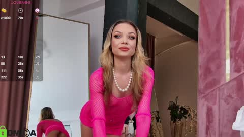 Snapshot of purrfectamy chatting on 04.01.26 Amy online show from 04.01.26