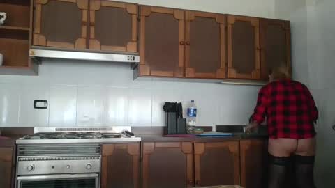 Mary online show from 04.21.26