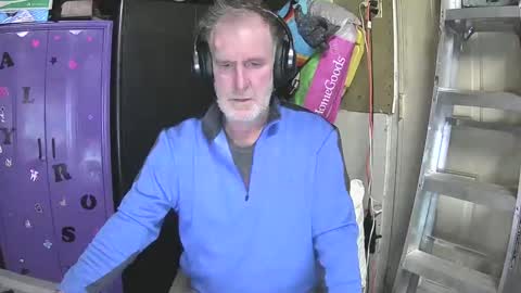 Mark online show from 03.01.25