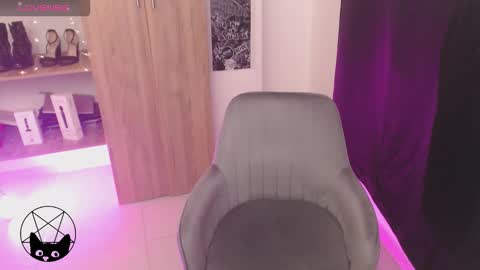 Mari online show from 03.31.26