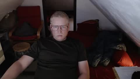 Snapshot of pussylovercb chatting on 09.09.25 pussylovercb online show from 09.09.25