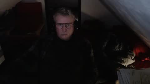 Snapshot of pussylovercb chatting on 10.20.25 pussylovercb online show from 10.20.25