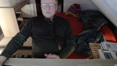 Snapshot of pussylovercb chatting on 11.26.25 pussylovercb online show from 11.26.25