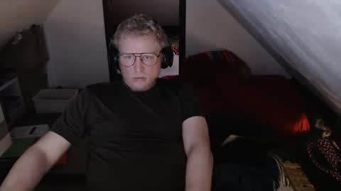 Snapshot of pussylovercb chatting on 02.27.26 pussylovercb online show from 02.27.26