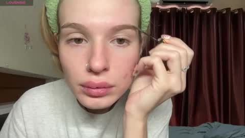 Lina online show from 04.13.26