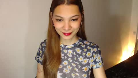 Snapshot of pussywetandwild chatting on 02.13.25 LHARA online show from 02.13.25