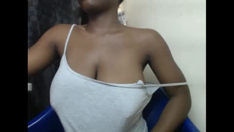 Snapshot of pussyxcockx chatting on 02.13.25 pussyxcockx online show from 02.13.25