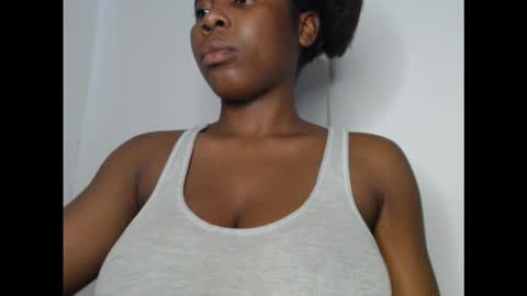 Snapshot of pussyxcockx chatting on 10.21.25 pussyxcockx online show from 10.21.25