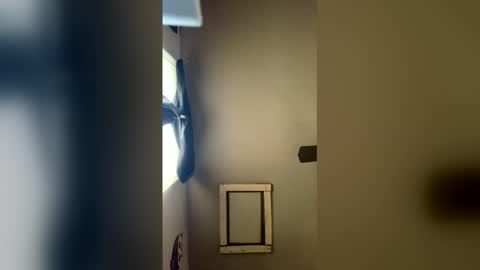 Snapshot of pyrex8 chatting on 12.20.25 pyrex8 online show from 12.20.25