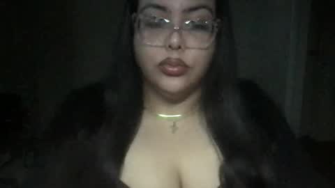 Prettypink Tinyhole online show from 01.06.25