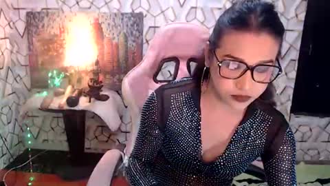 Queen Agatha online show from 02.02.26