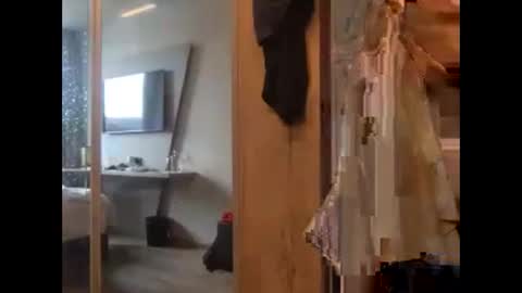 Snapshot of qsx9 chatting on 10.13.25 Quentin online show from 10.13.25