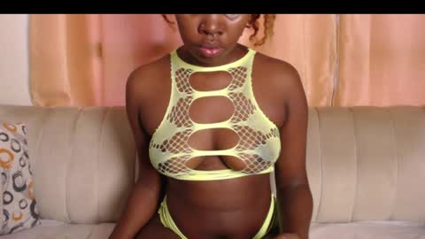 Snapshot of quaine_ryleighn chatting on 05.07.26 RYLEIGHN online show from 05.07.26
