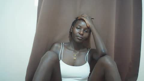 Snapshot of queen_0012 chatting on 04.29.26 asher online show from 04.29.26