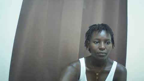 Snapshot of queen_0012 chatting on 05.16.26 asher online show from 05.16.26