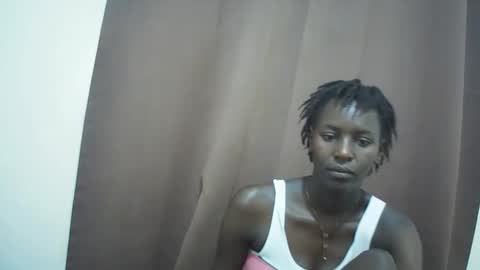 Snapshot of queen_0012 chatting on 05.17.26 asher online show from 05.17.26