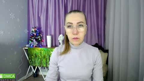 Snapshot of queen_a_n_i chatting on 12.09.24 A N I Ill be here on December 1st online show from 12.09.24