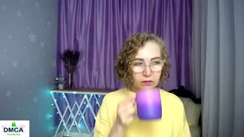Snapshot of queen_a_n_i chatting on 06.13.26 A N I Ill be here on December 1st online show from 06.13.26