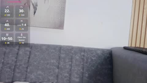 Snapshot of queen_adhara chatting on 04.25.26 ANTONELLA online show from 04.25.26