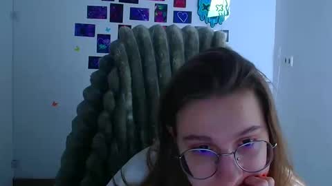 Snapshot of queen_amelie chatting on 02.19.26 Amelie online show from 02.19.26