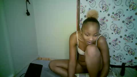 Snapshot of queen_dimple1 chatting on 05.01.26 queen_dimple1 online show from 05.01.26