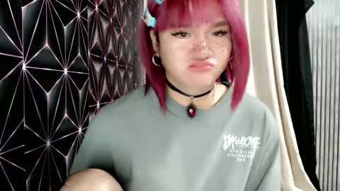 Snapshot of queen_elicktra chatting on 06.04.26 JOY online show from 06.04.26