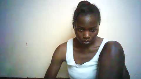 Snapshot of queen_joan chatting on 02.25.25 queen_joan online show from 02.25.25