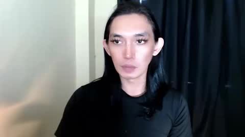 Snapshot of queen_lucifer chatting on 12.15.25 Queen Lucifer online show from 12.15.25