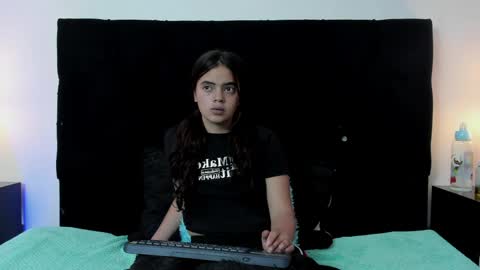 queen_misy online show from 04.10.26