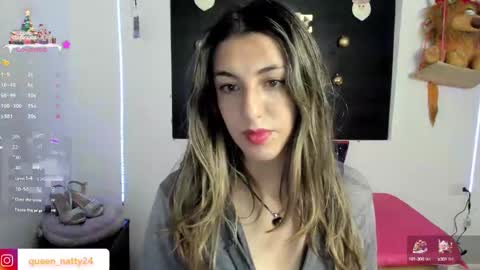 queen_natttyy online show from 12.19.24