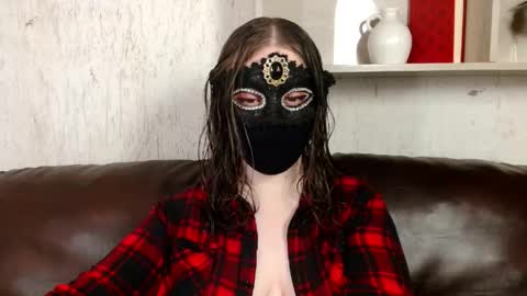 Nora online show from 05.04.26