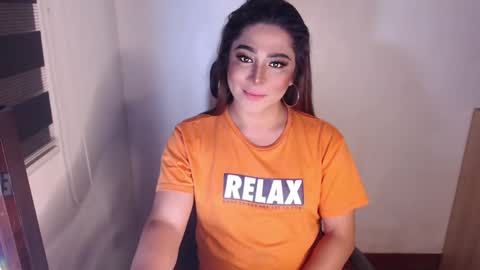 Snapshot of queen_of_all_queens chatting on 01.08.25 samantha online show from 01.08.25