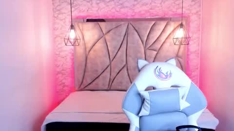 Snapshot of queen_perla_ chatting on 03.12.25 online show from 03.12.25