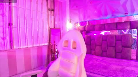   online show from 05.08.26