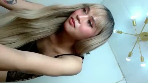 Snapshot of queena10 chatting on 10.23.25 CALL ME YOUR QUEEN AIVY1 online show from 10.23.25