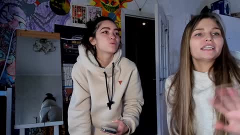 Snapshot of queenafina chatting on 09.24.25 Kim online show from 09.24.25