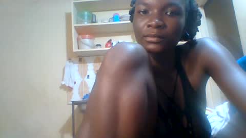 Snapshot of queenate581501024 chatting on 07.15.26 queenate581501024 online show from 07.15.26