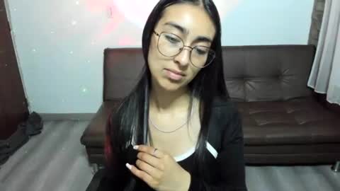 queenbyte_18 online show from 07.10.26