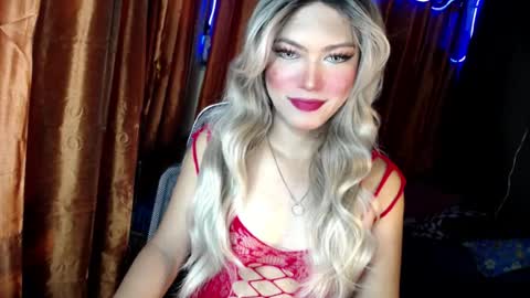 Snapshot of queenfcker1st chatting on 07.19.26 Be my property Sabrina online show from 07.19.26