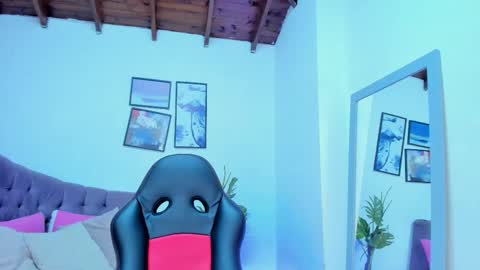 Queen online show from 01.15.26