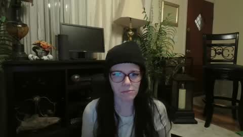 queenjmmannen18 online show from 01.05.25