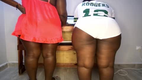 Nina online show from 10.15.25